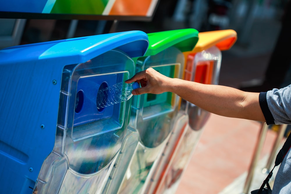 Why is it important to have a waste management plan? 2 Commercial garbage management